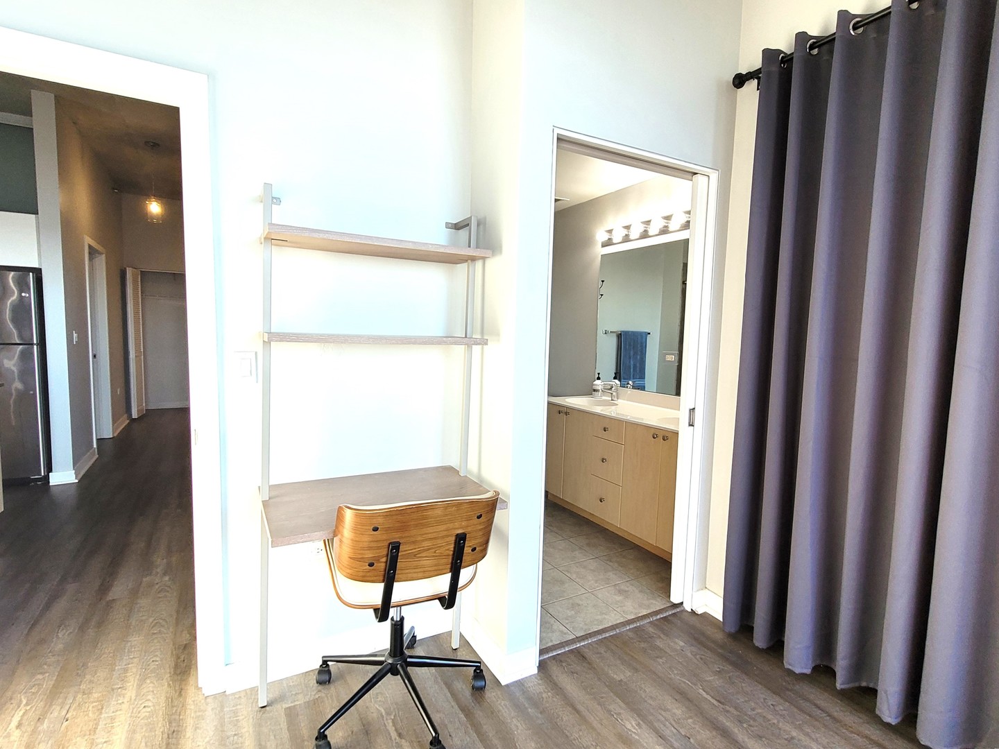 235 W VAN BUREN Street #3714, Chicago, IL 60607