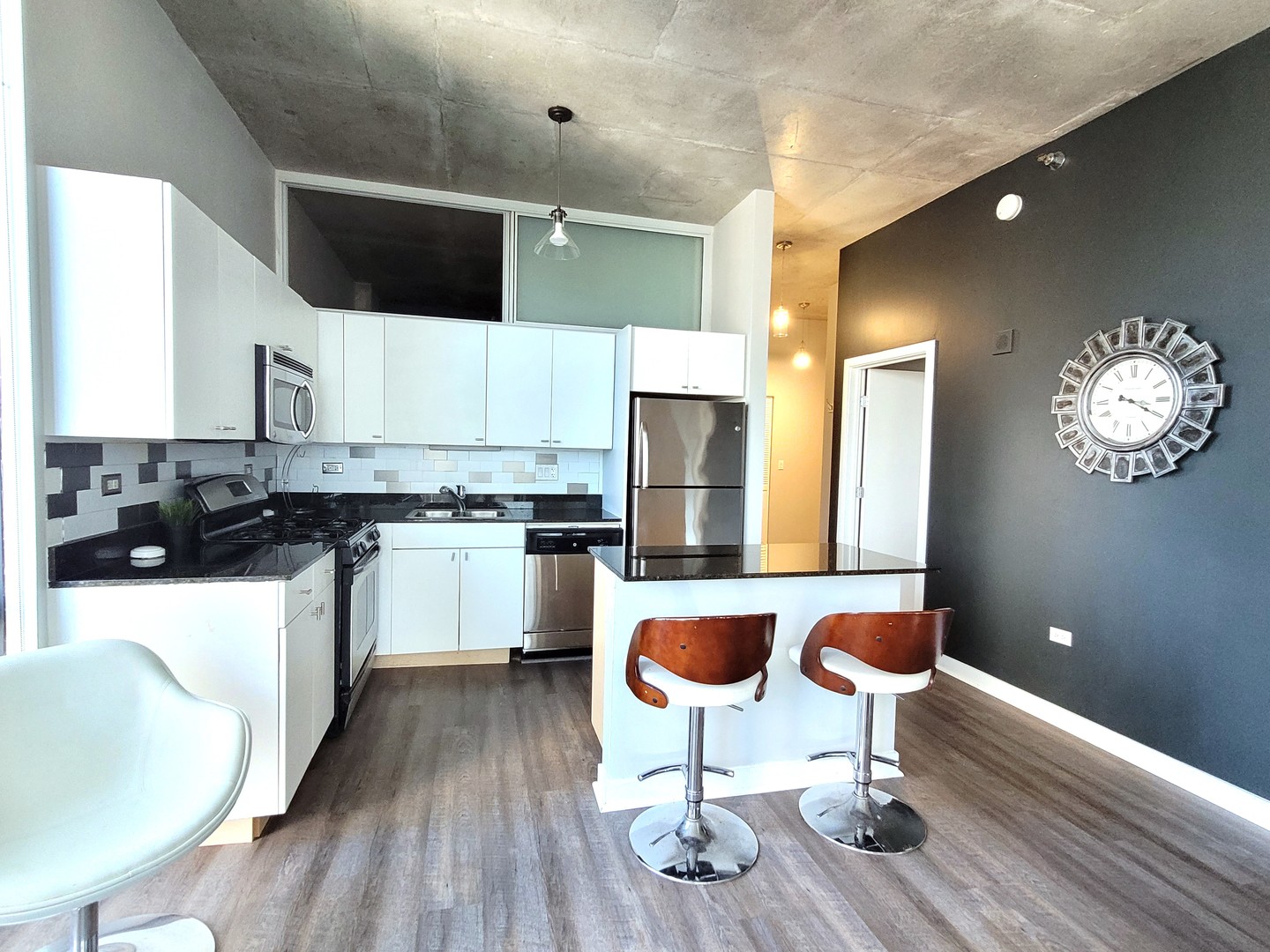 235 W VAN BUREN Street #3714, Chicago, IL 60607