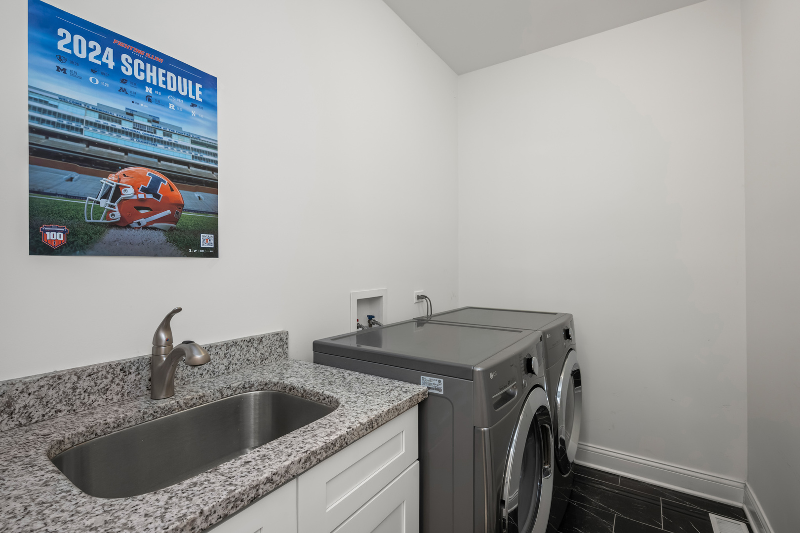 1585 Dakota Drive, Elk Grove Village, IL 60007