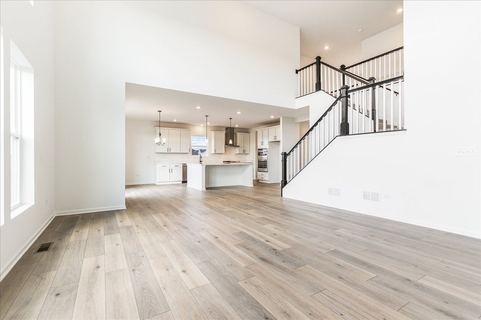 641 Henry Lane, Oswego, IL 60543