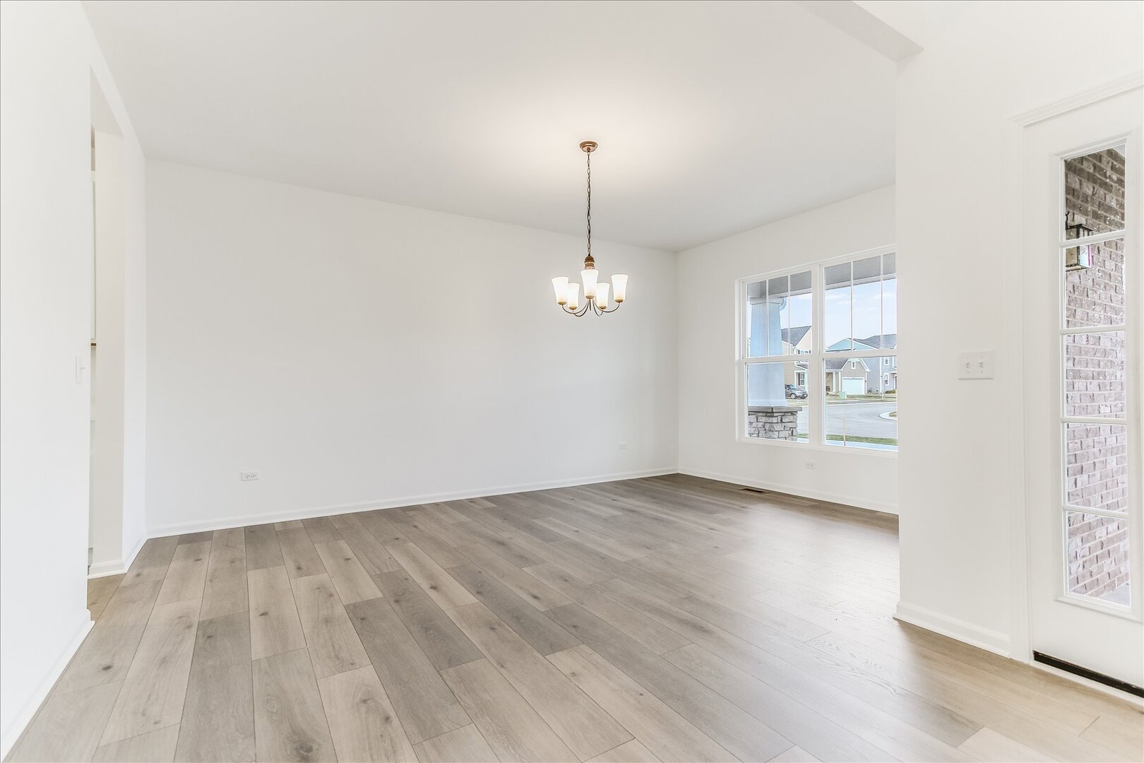 641 Henry Lane, Oswego, IL 60543