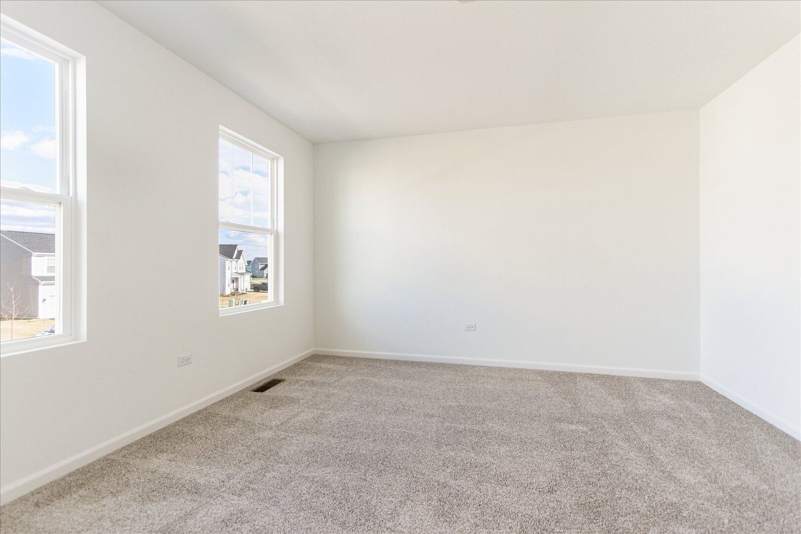 641 Henry Lane, Oswego, IL 60543