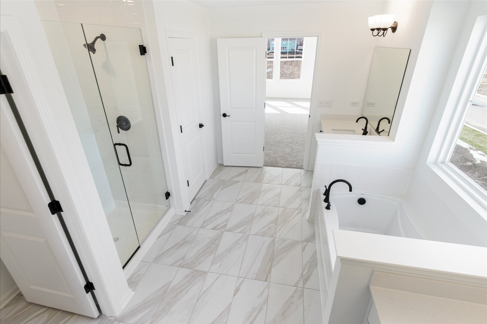 641 Henry Lane, Oswego, IL 60543