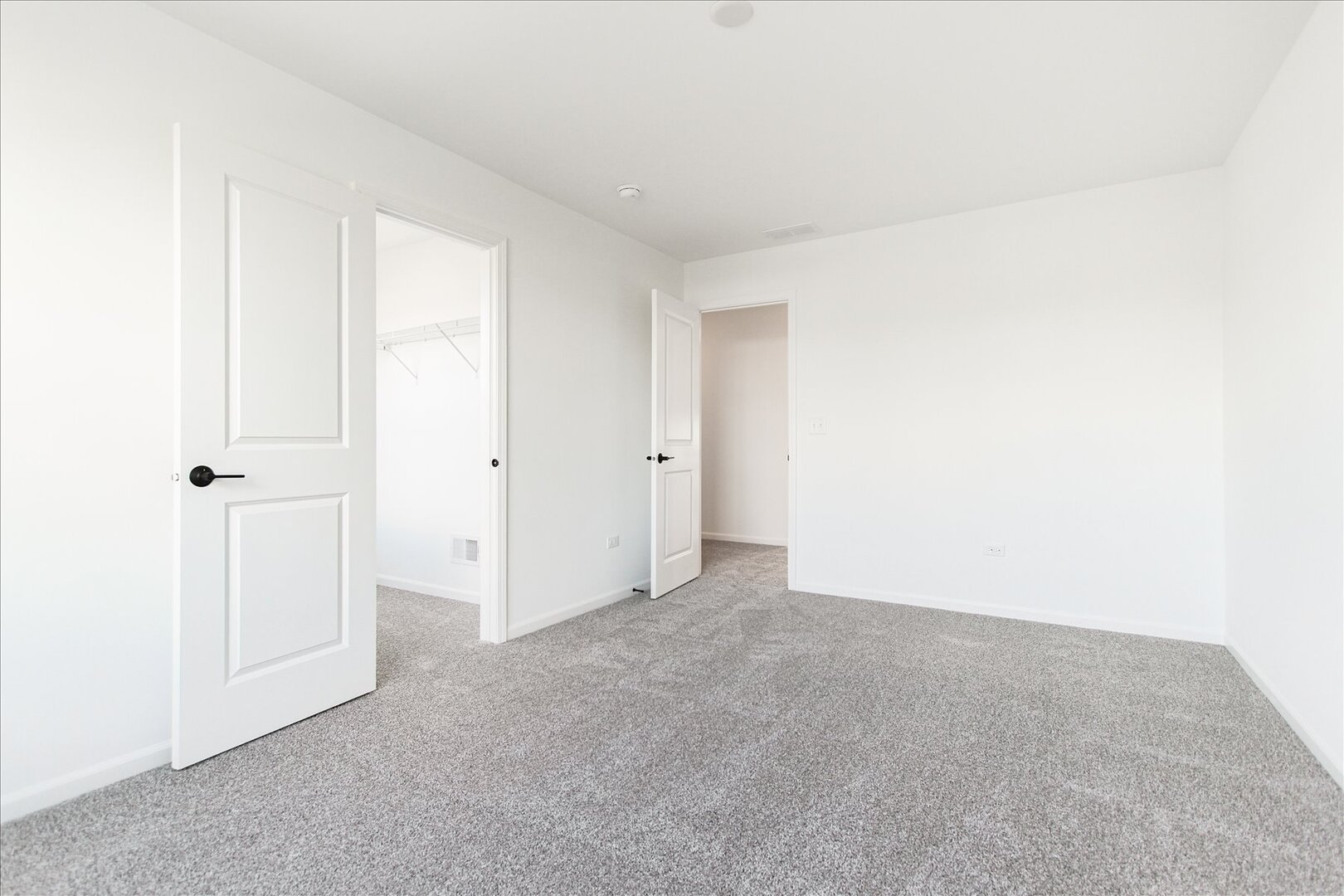 641 Henry Lane, Oswego, IL 60543