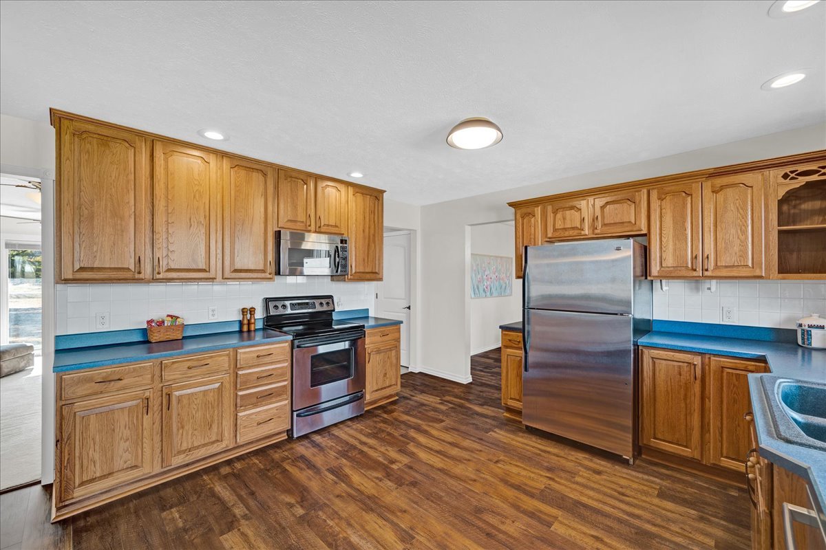 19066 Woodland Trail, Bloomington, IL 61705