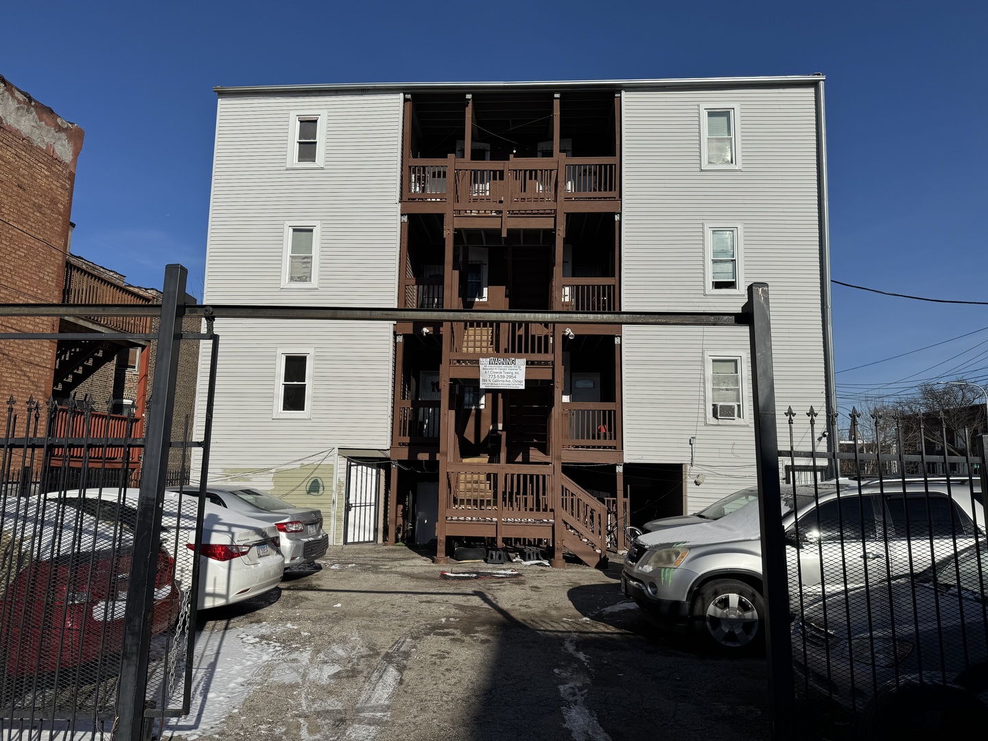 4407 W Adams Street, Chicago, IL 60624