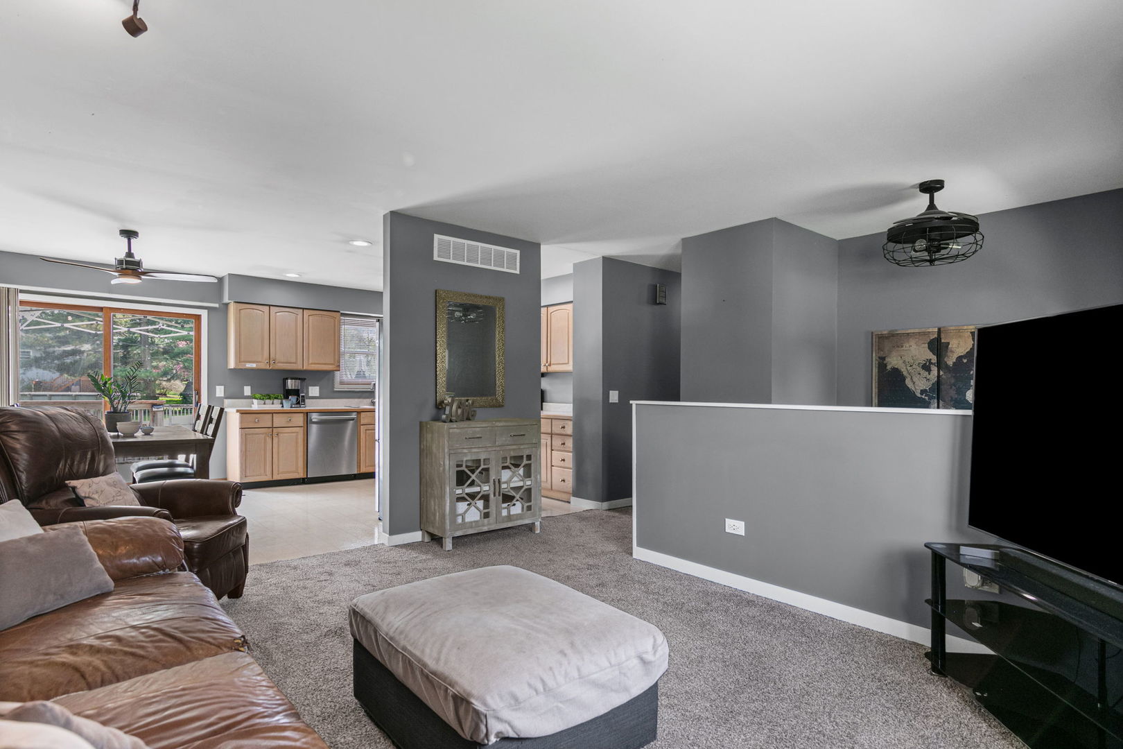 3505 W Beach Drive, McHenry, IL 60050