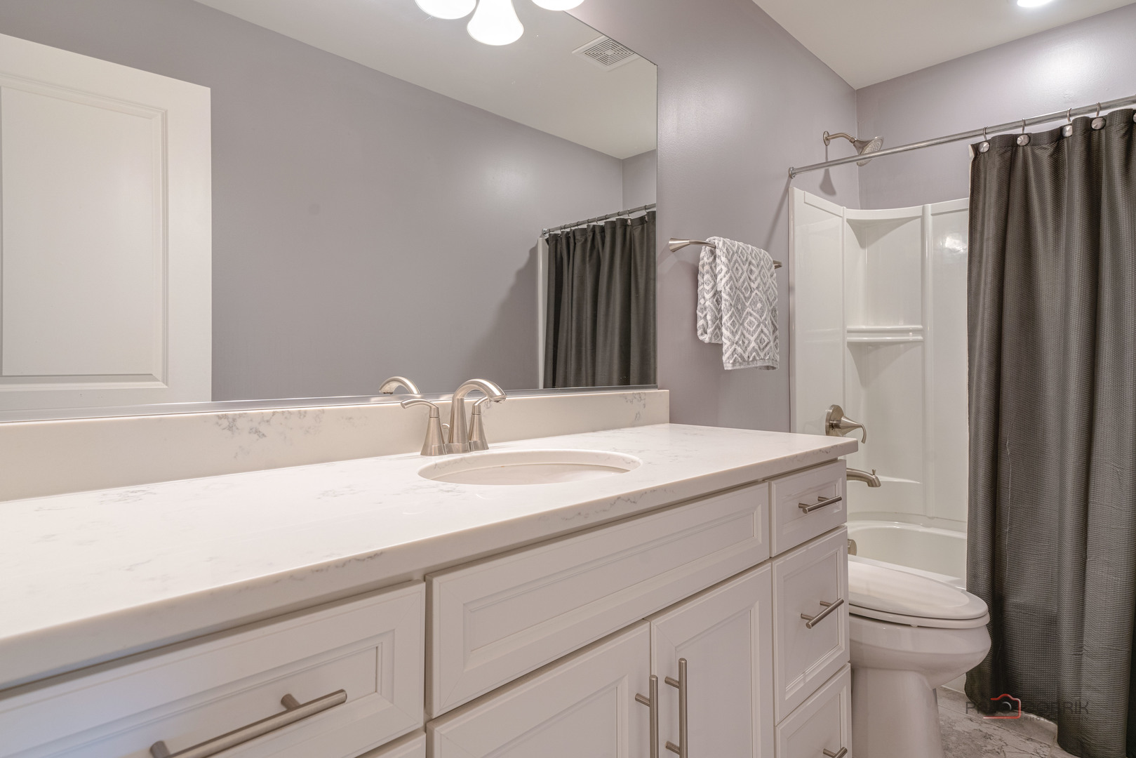 543 Cimmaron Circle, Crystal Lake, IL 60012