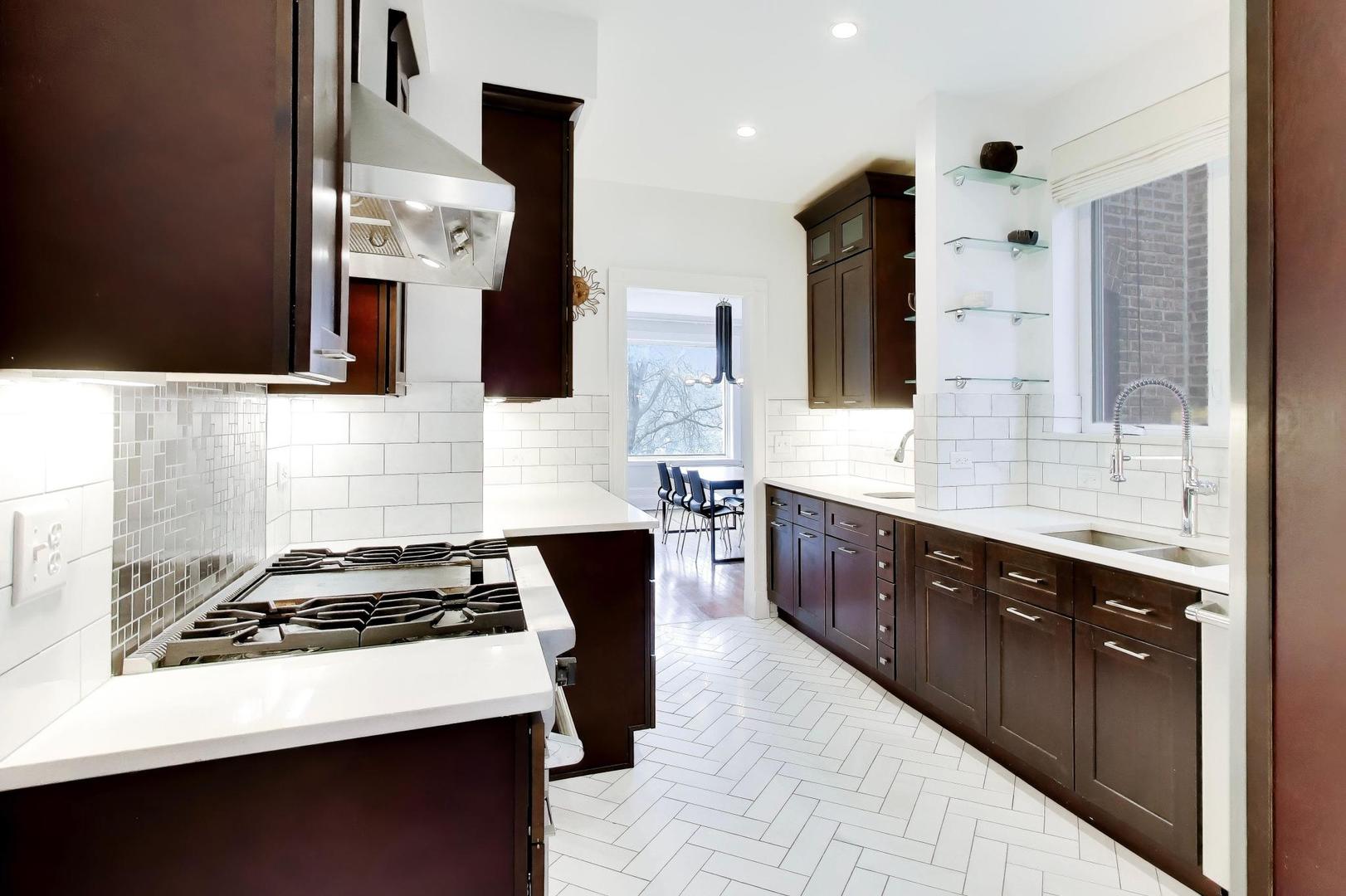 825 E Drexel Square #2, Chicago, IL 60615