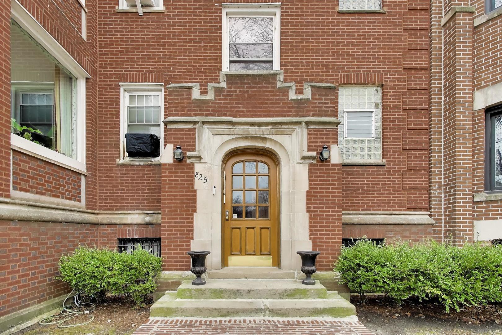 825 E Drexel Square #2, Chicago, IL 60615