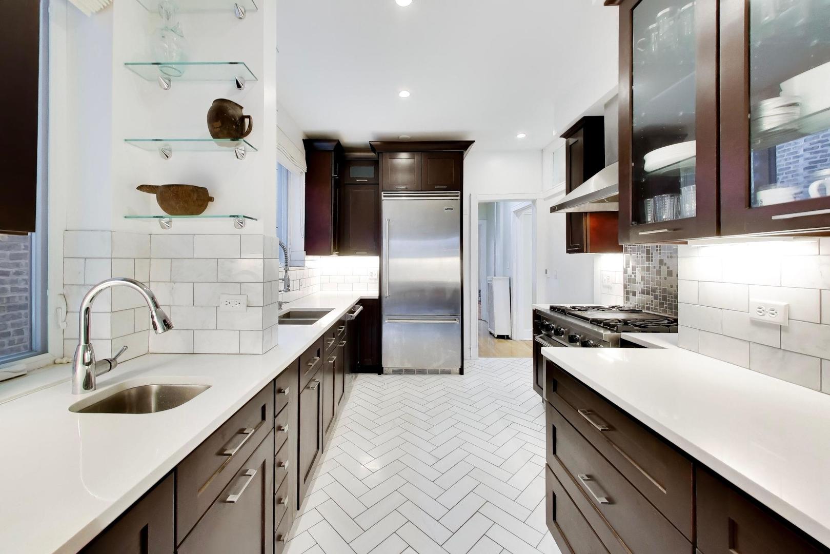 825 E Drexel Square #2, Chicago, IL 60615