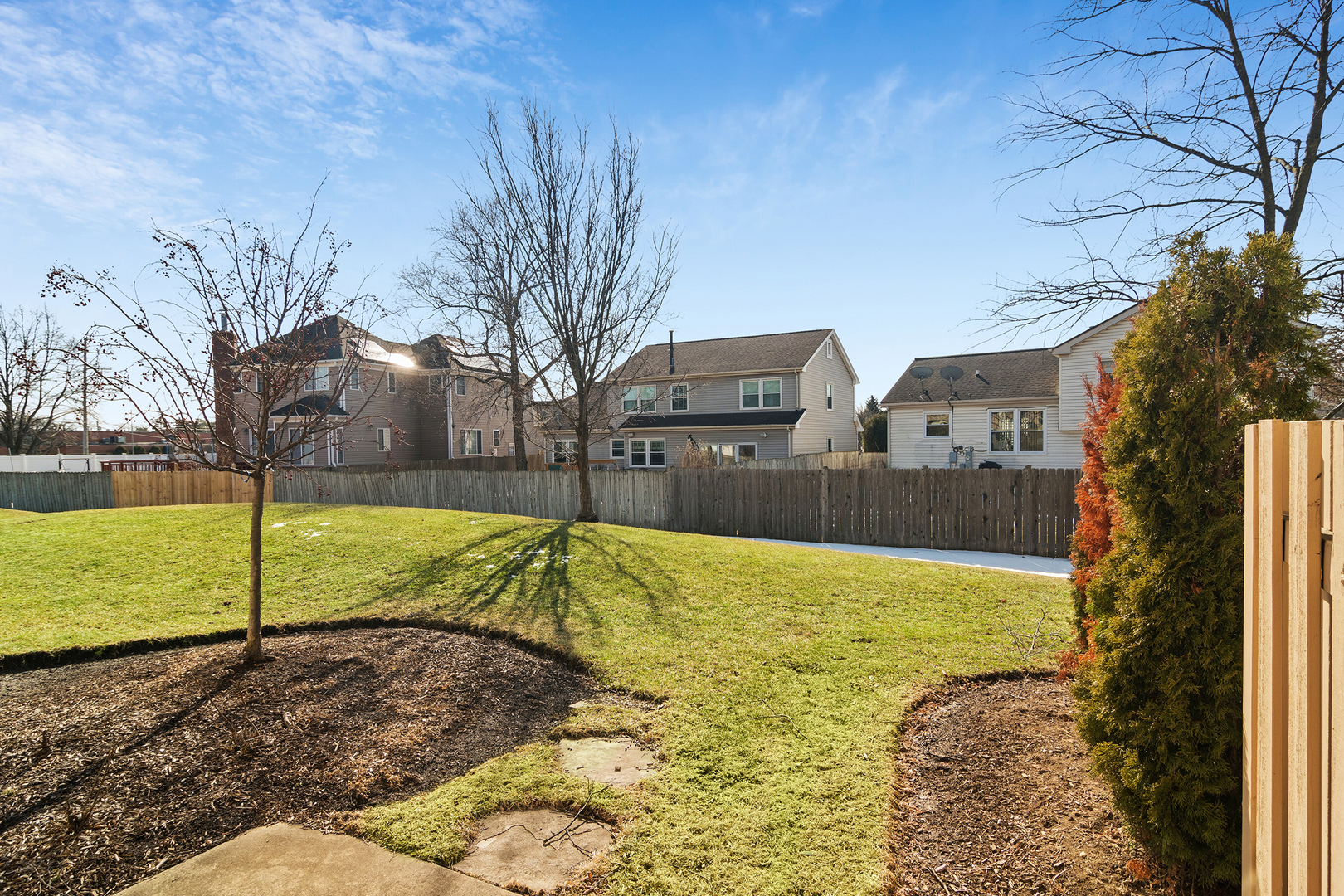 988 Ridgefield Lane, Wheeling, IL 60090