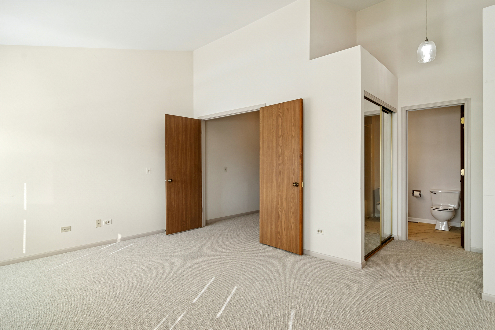 988 Ridgefield Lane, Wheeling, IL 60090