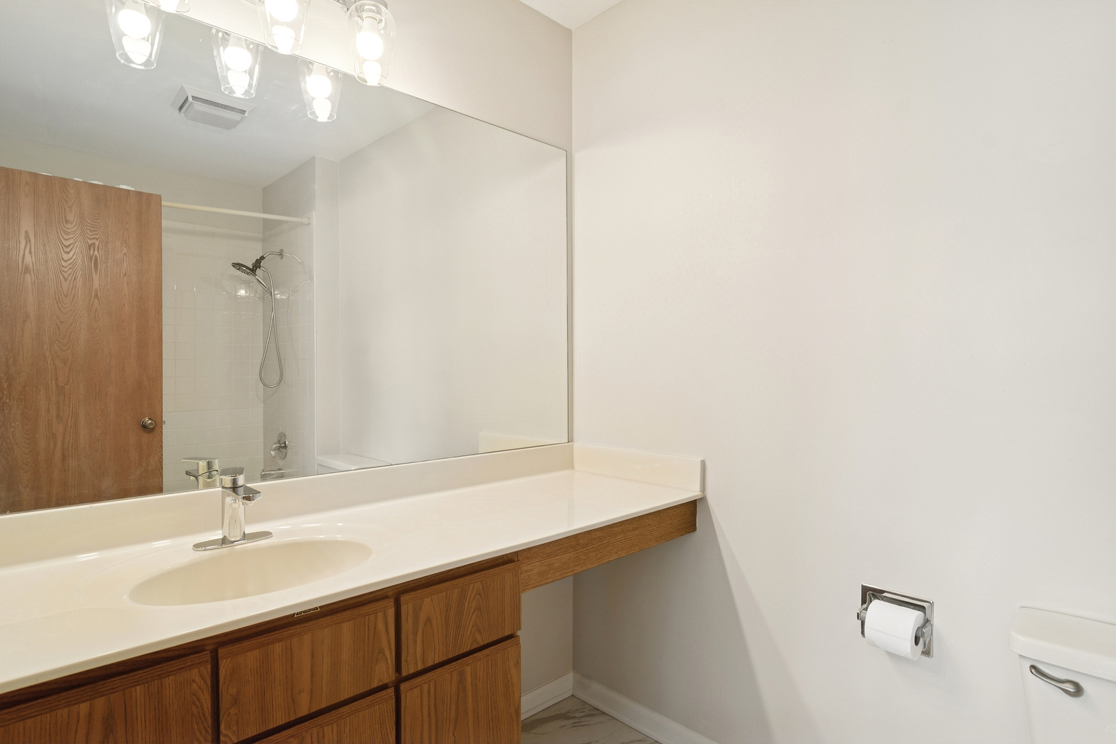 988 Ridgefield Lane, Wheeling, IL 60090