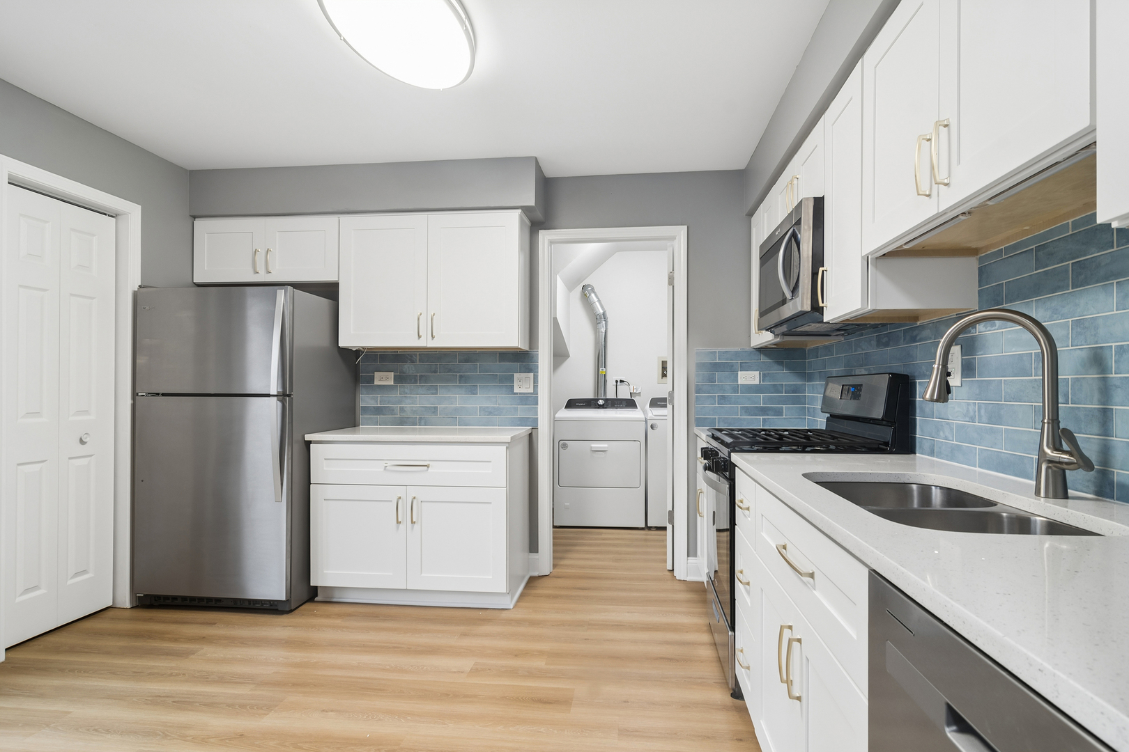 927 Hidden Lake Drive #0, Buffalo Grove, IL 60089