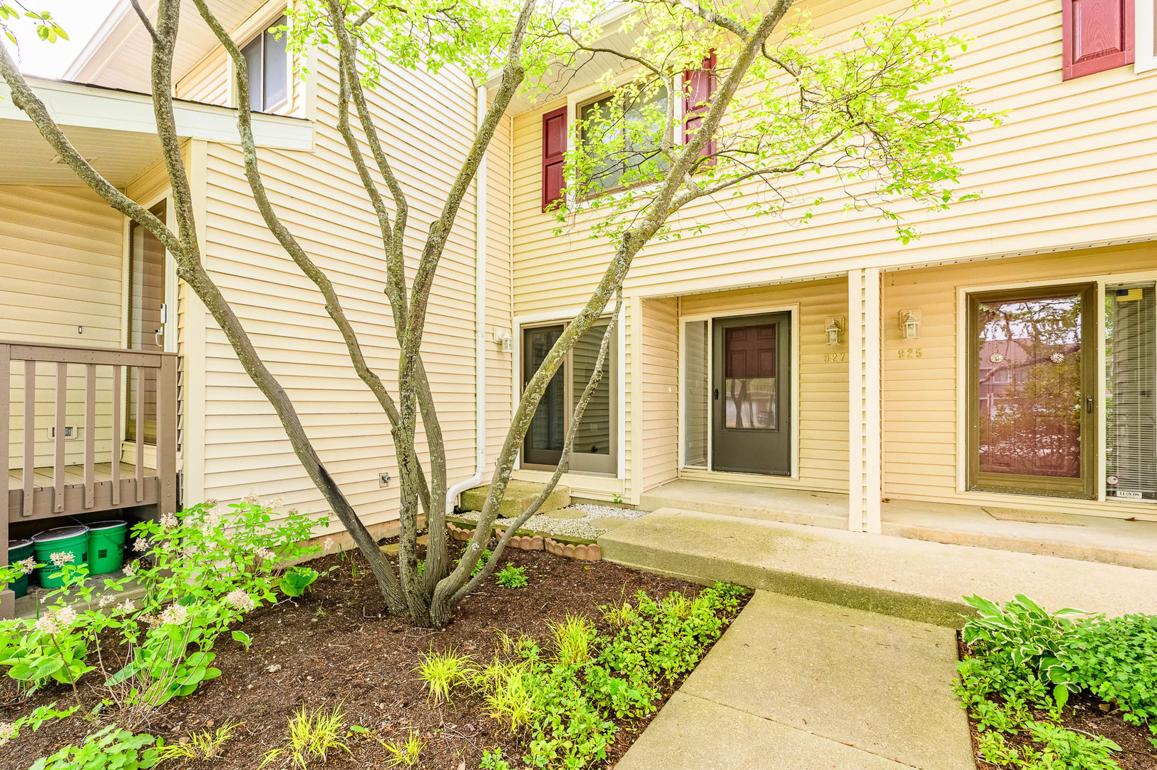 927 Hidden Lake Drive #0, Buffalo Grove, IL 60089