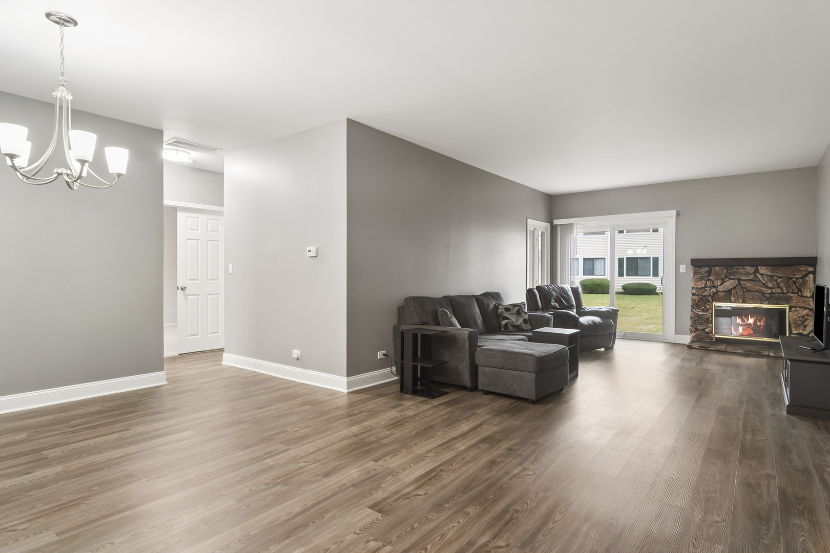 927 Hidden Lake Drive #0, Buffalo Grove, IL 60089