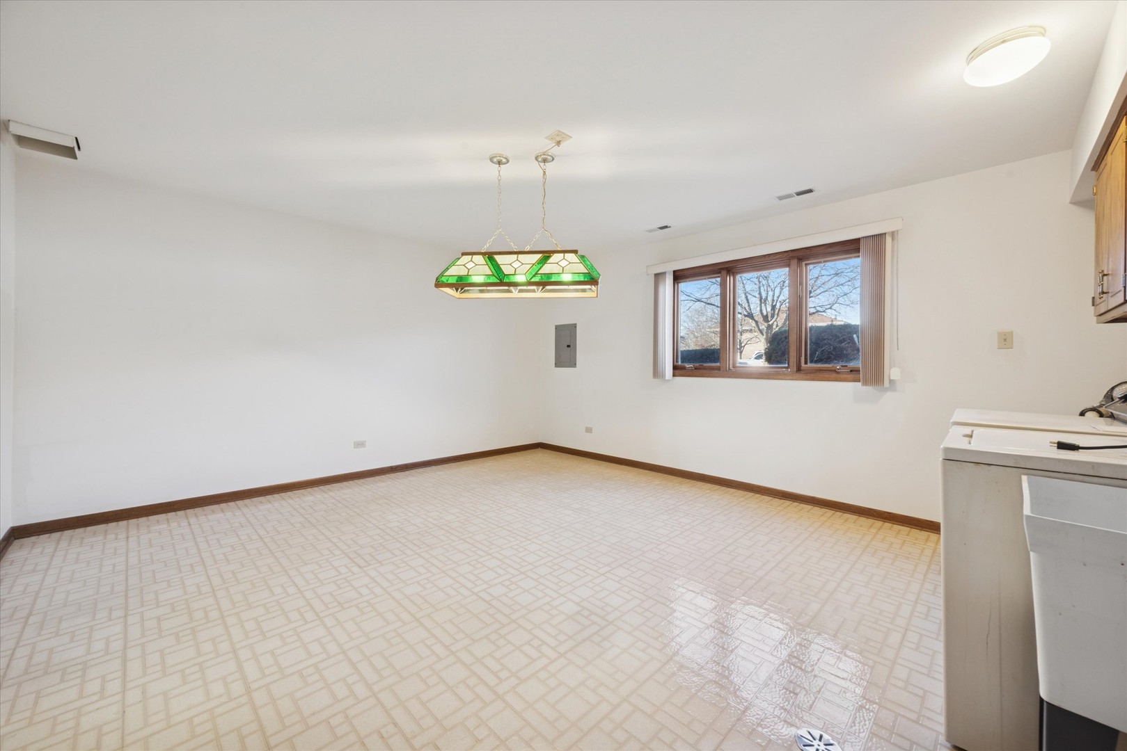 18230 Tennessee Lane #220, Orland Park, IL 60467