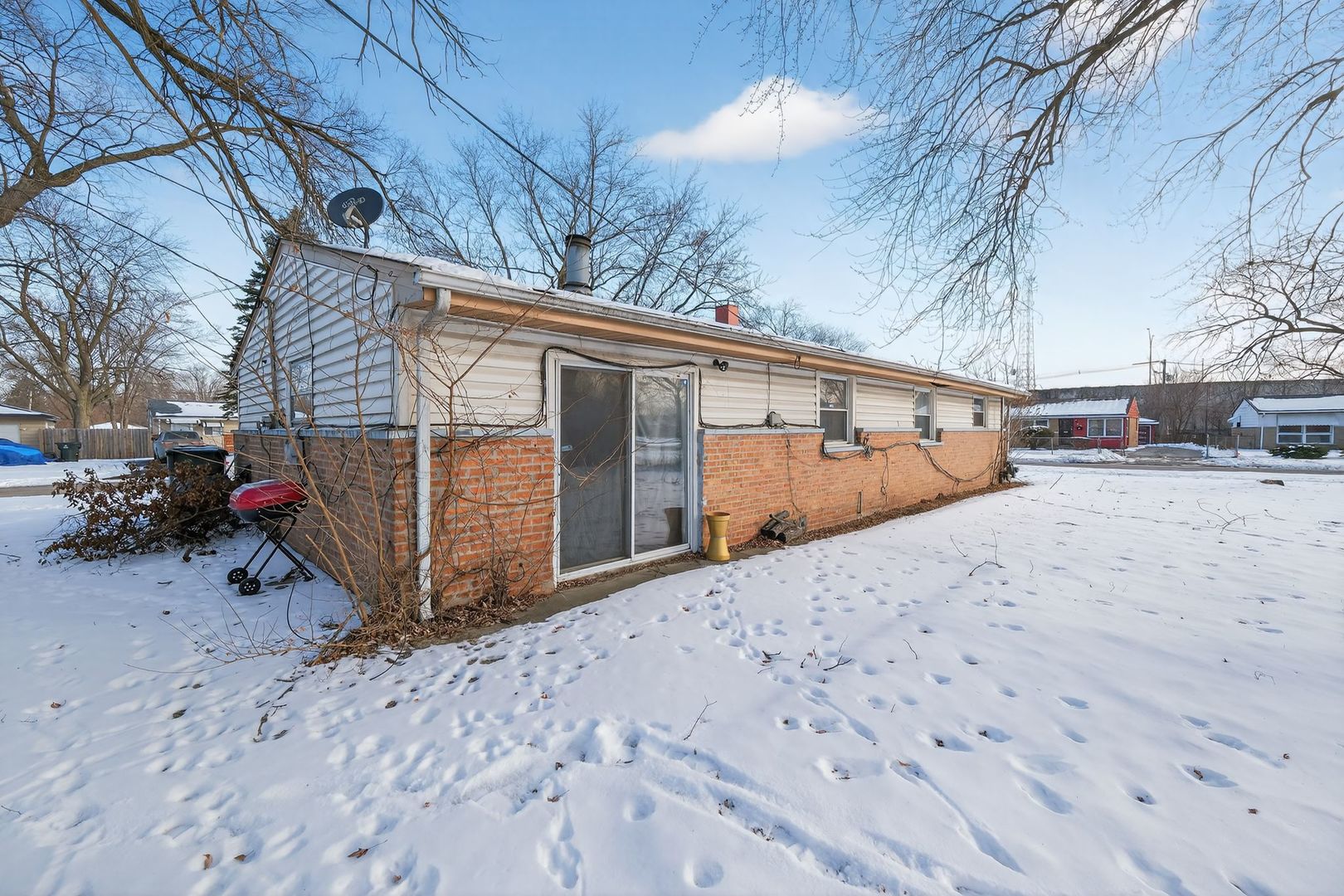 2711 W 165th Street, Markham, IL 60428