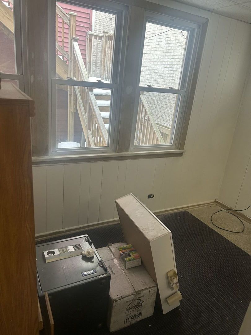 1123 W Vernon Park Place, Chicago, IL 60607