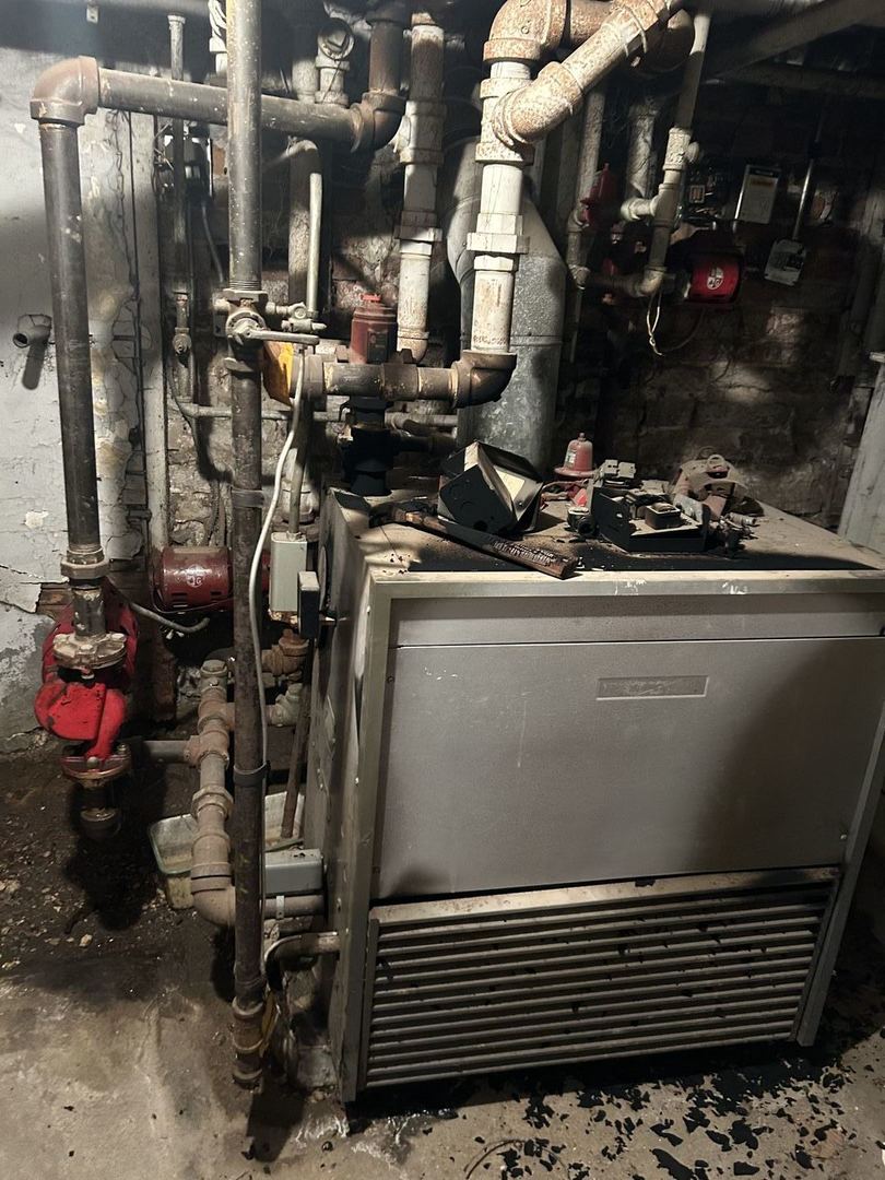 1123 W Vernon Park Place, Chicago, IL 60607