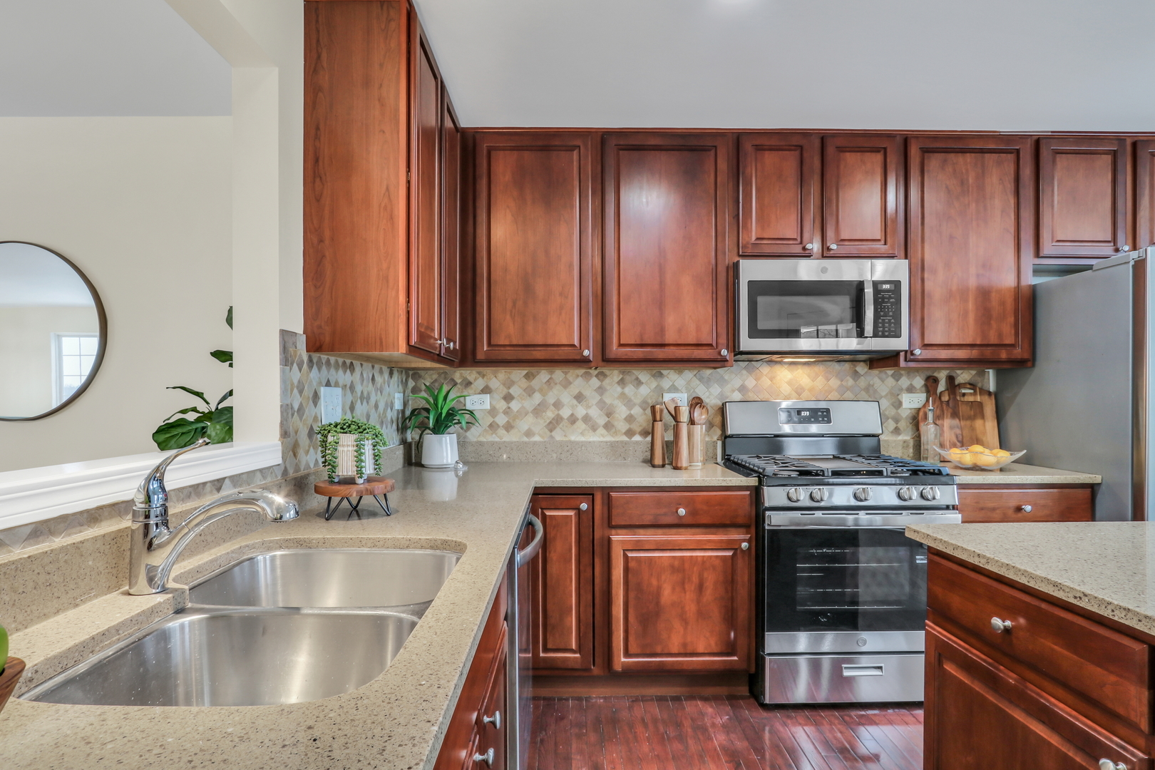 3210 Neubauer Circle, Lindenhurst, IL 60046