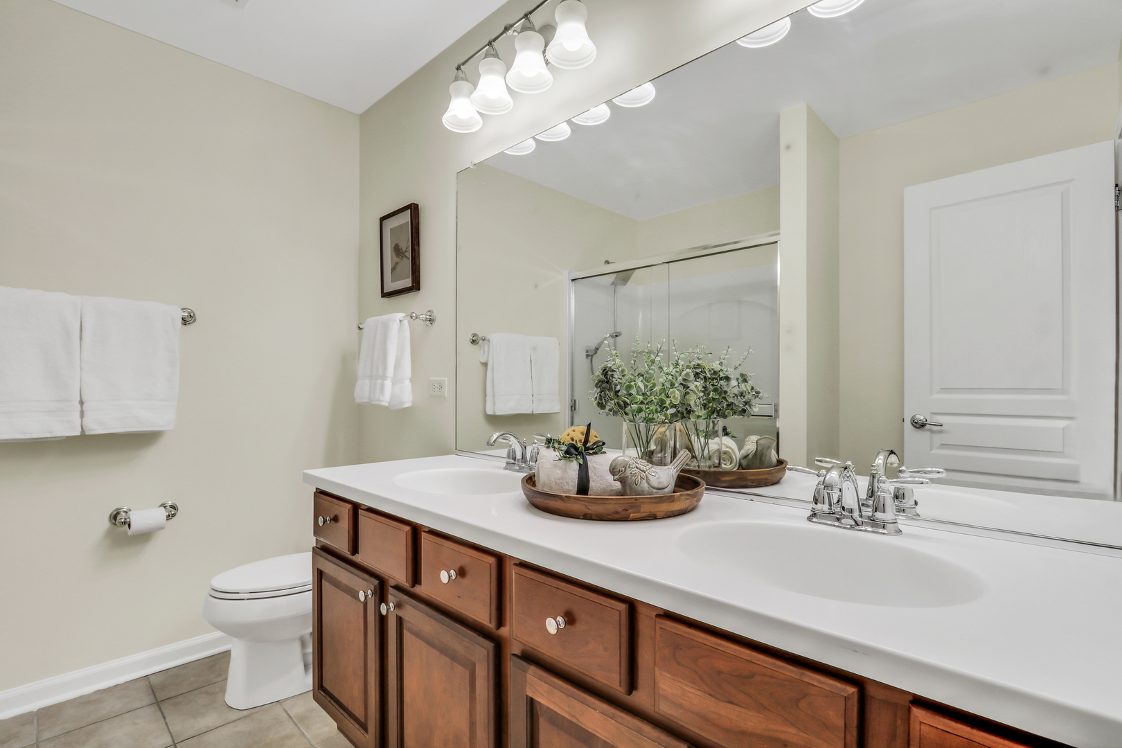 3210 Neubauer Circle, Lindenhurst, IL 60046