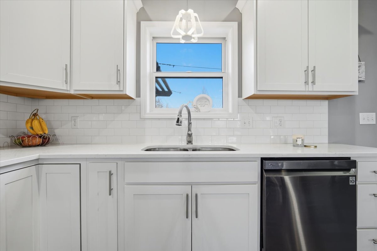 500 Raef Road, Downs, IL 61736