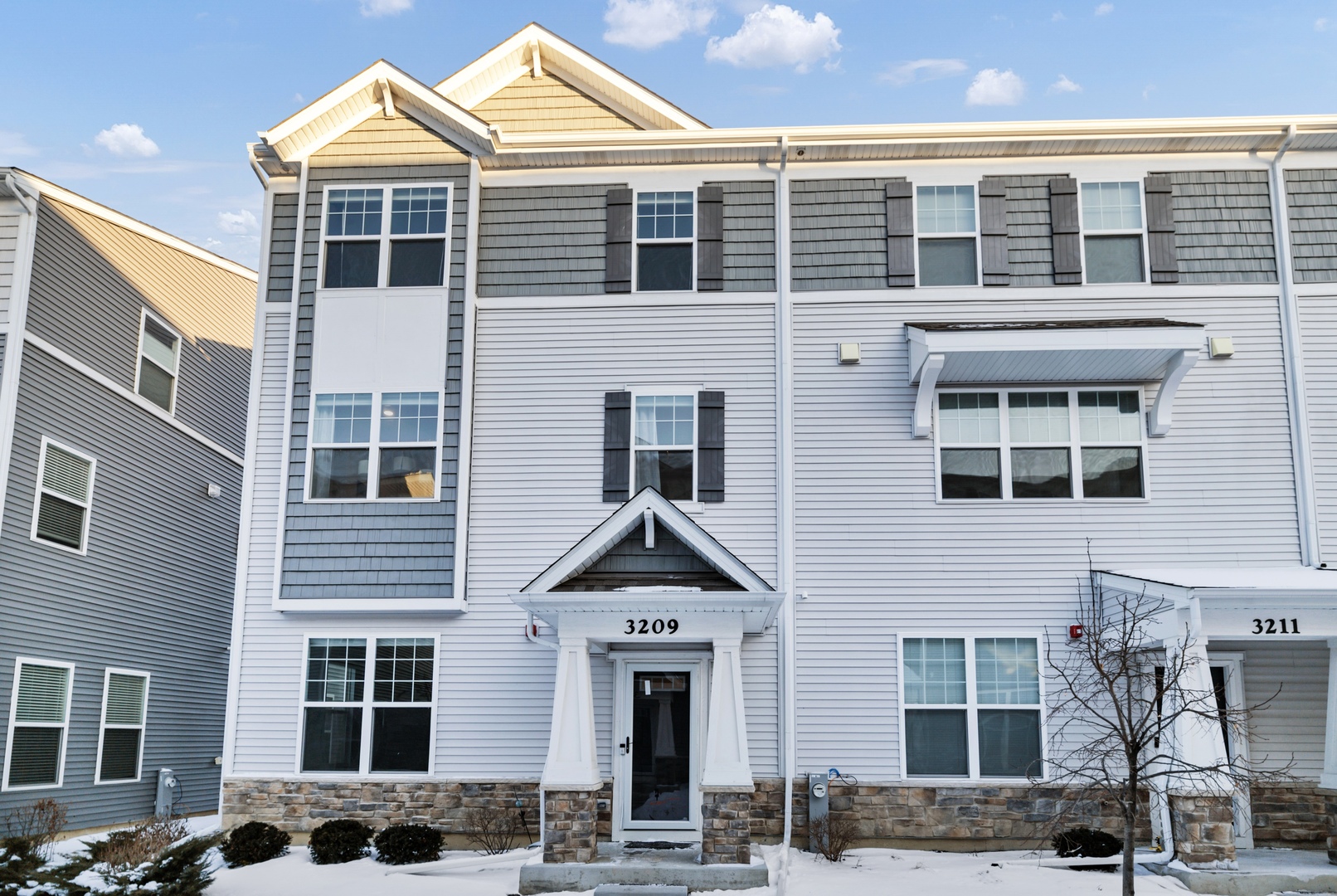 3209 Trillium Circle, Rolling Meadows, IL 60008