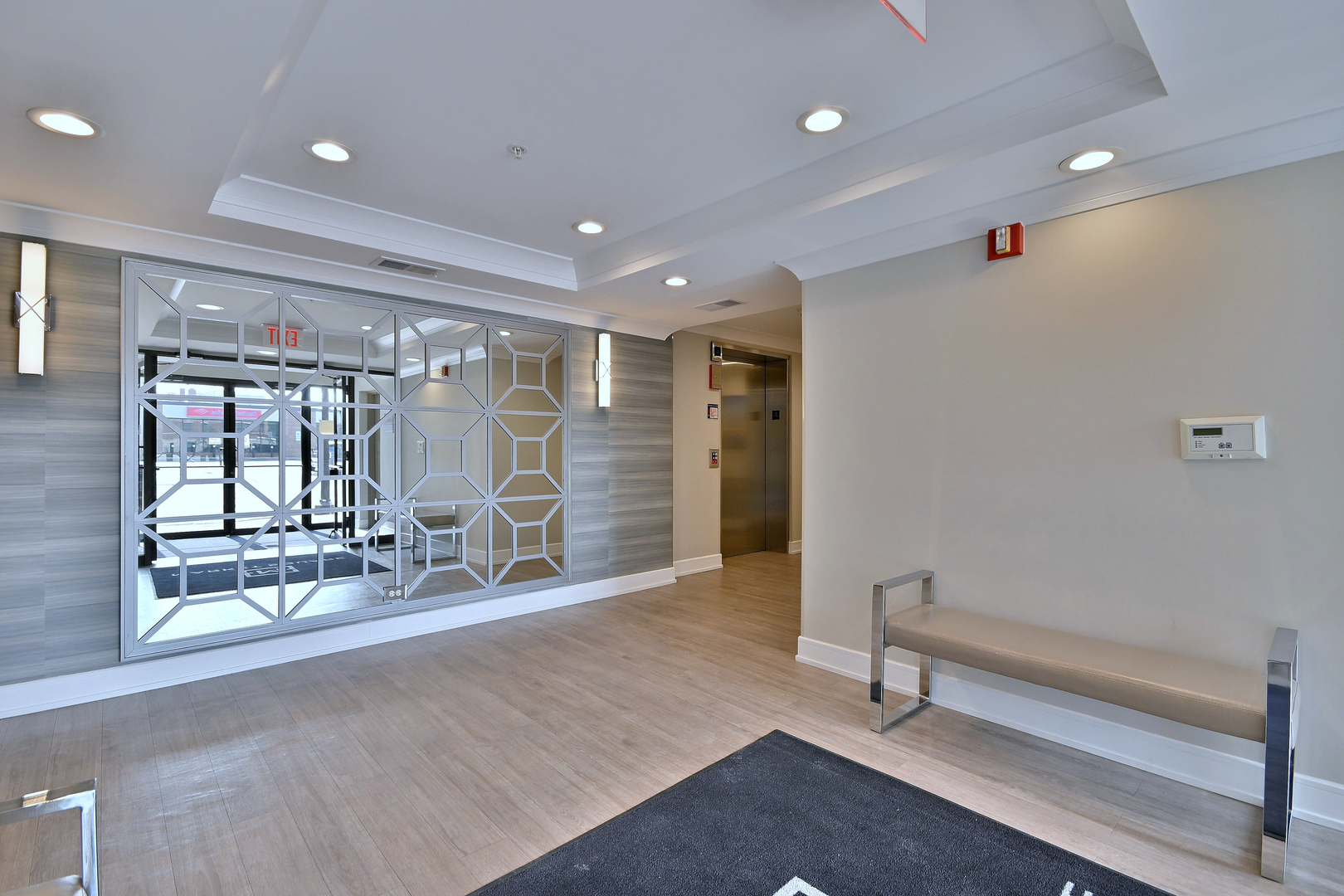 210 N Addison Avenue #301, Elmhurst, IL 60126