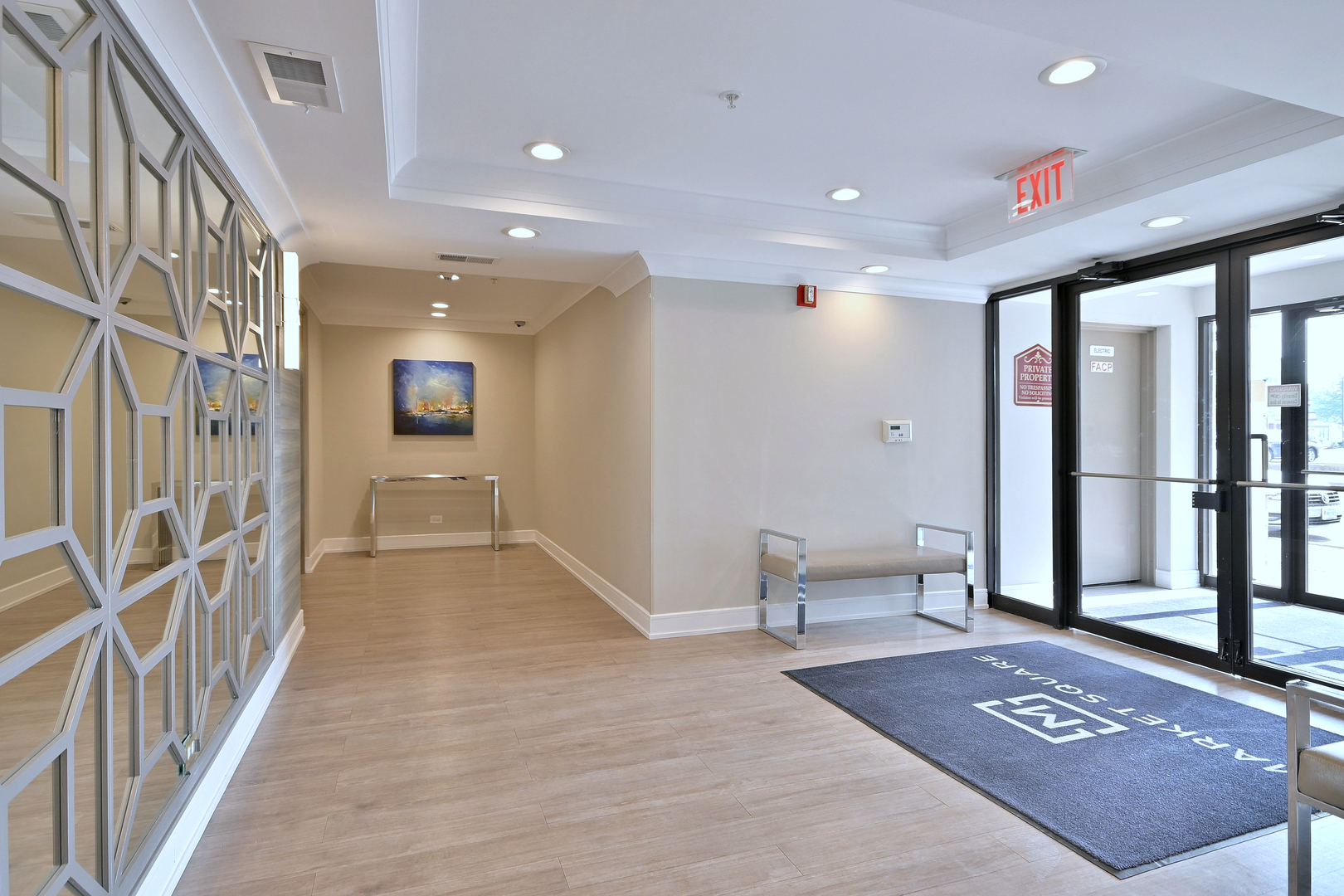 210 N Addison Avenue #301, Elmhurst, IL 60126