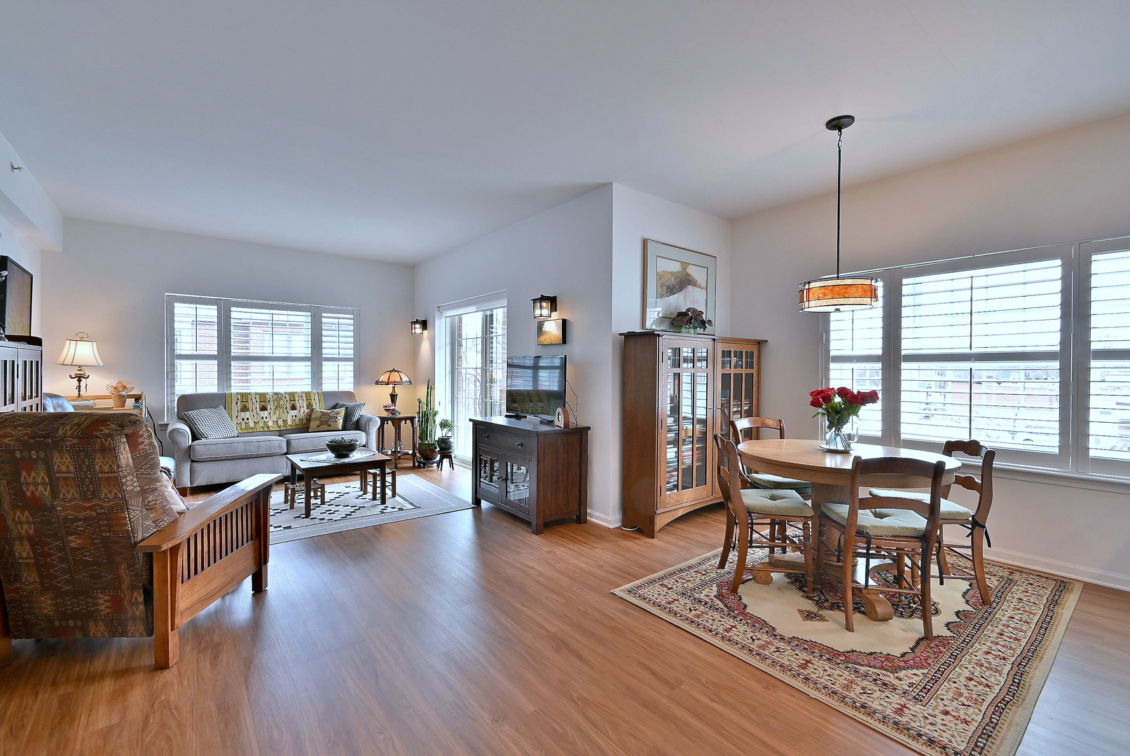 210 N Addison Avenue #301, Elmhurst, IL 60126