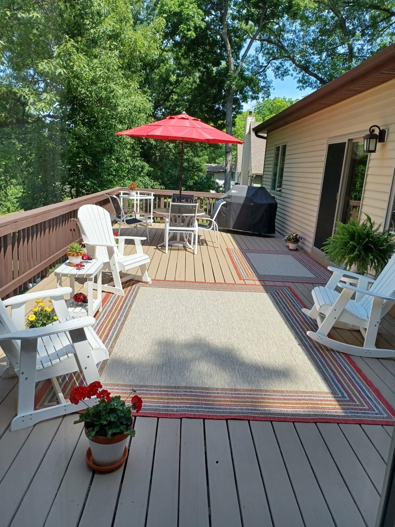 3428 KINGS LAIR Drive, Spring Grove, IL 60081