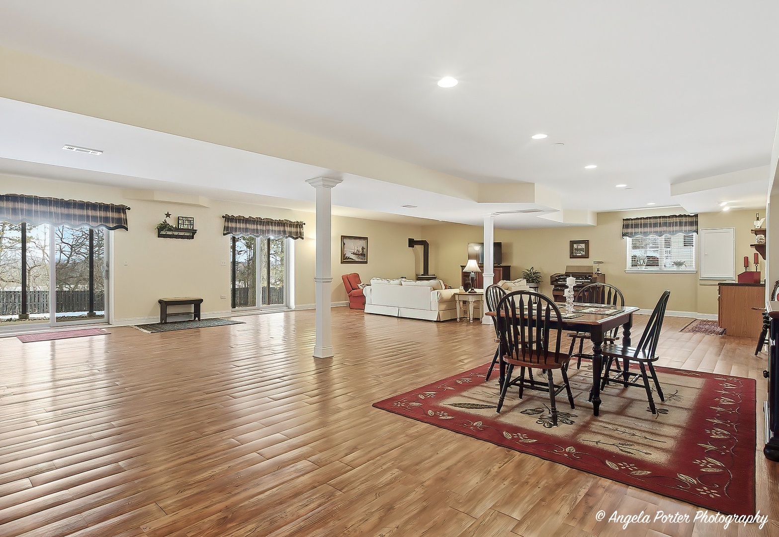 3428 KINGS LAIR Drive, Spring Grove, IL 60081