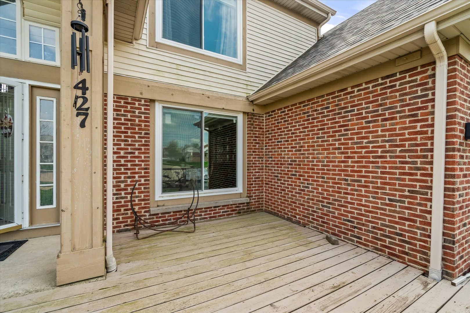 427 Essex Court, Sugar Grove, IL 60554