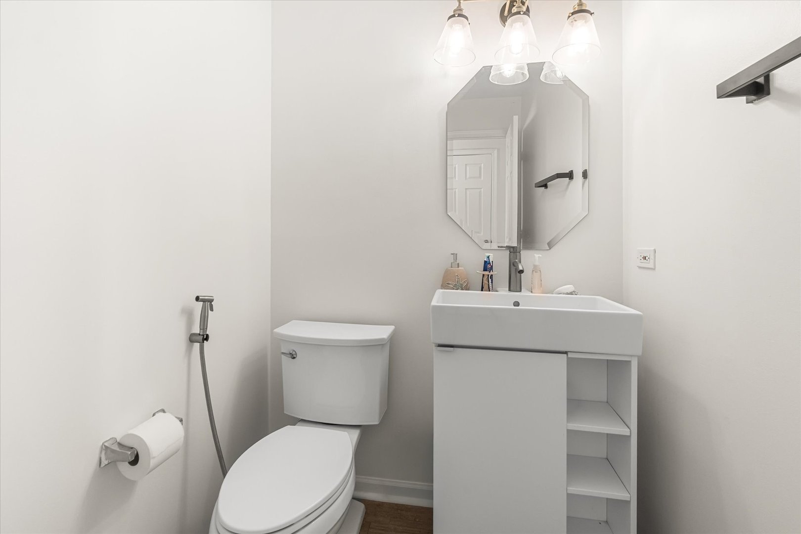 427 Essex Court, Sugar Grove, IL 60554