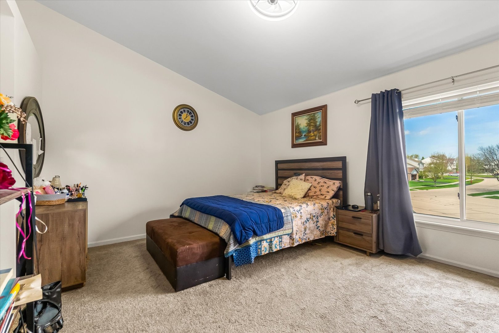 427 Essex Court, Sugar Grove, IL 60554