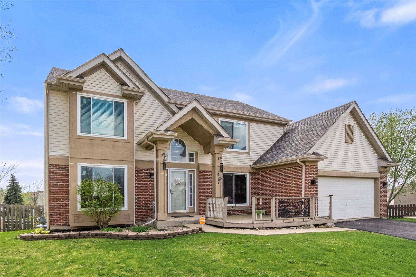 427 Essex Court, Sugar Grove, IL 60554