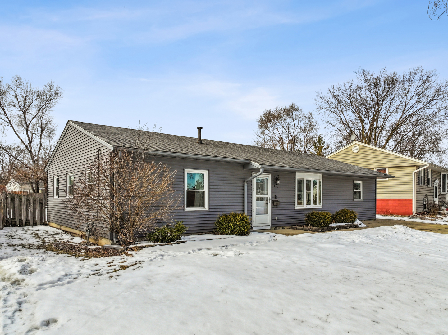 416 Concord Drive, Streamwood, IL 60107