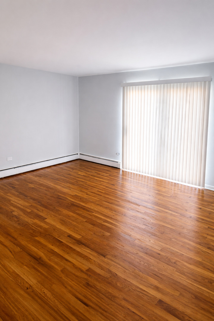 8828 N Leslie Lane #1F, Des Plaines, IL 60016