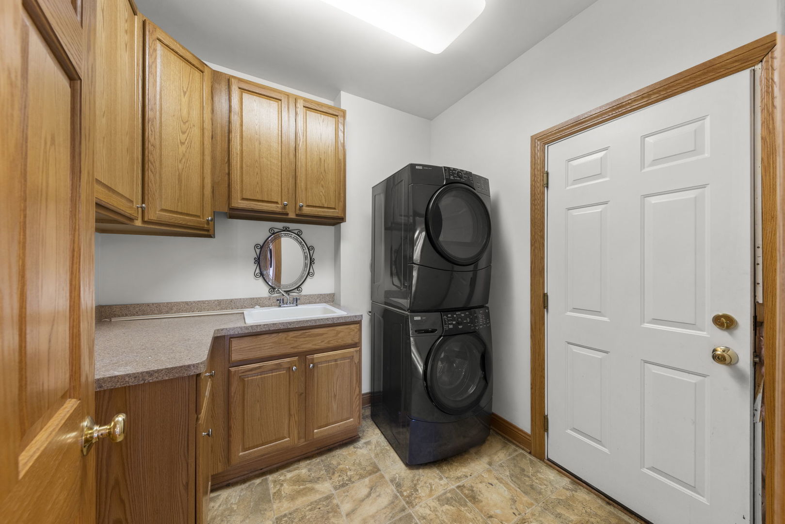 1537 Queen Ann Lane, Gurnee, IL 60031