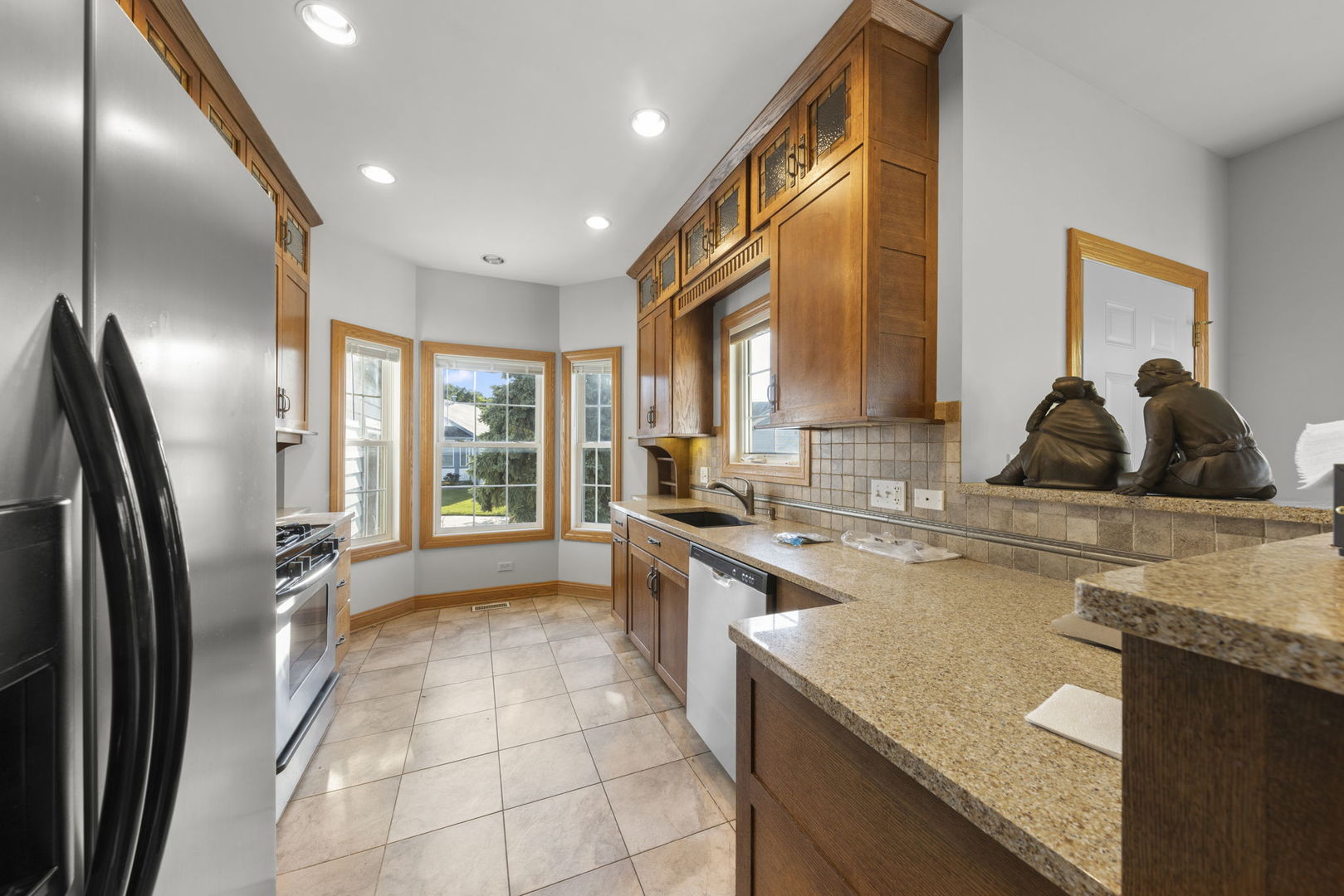 1537 Queen Ann Lane, Gurnee, IL 60031