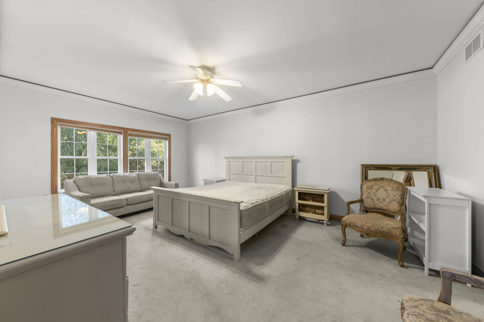 1537 Queen Ann Lane, Gurnee, IL 60031