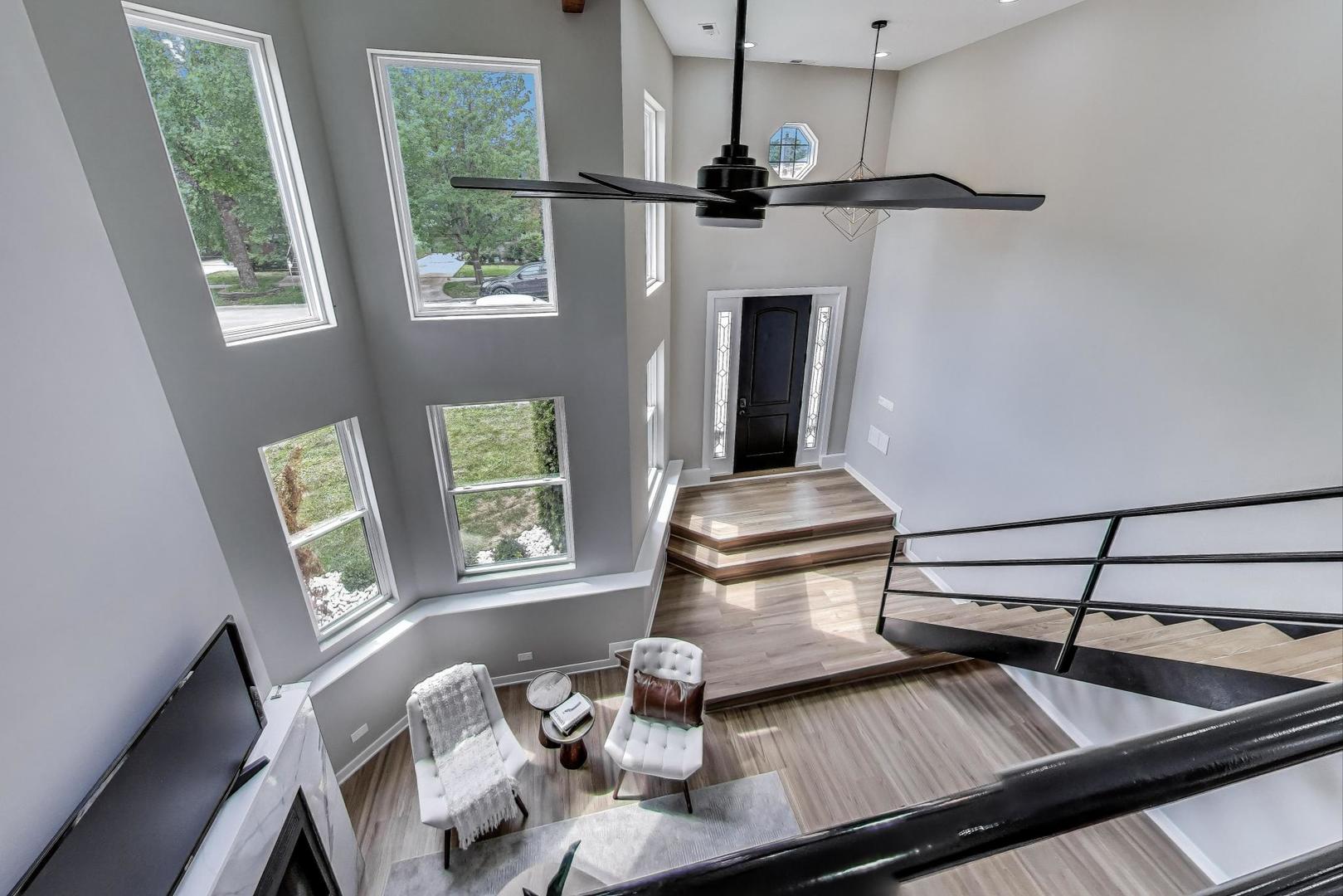 4305 N Mobile Avenue, Chicago, IL 60634