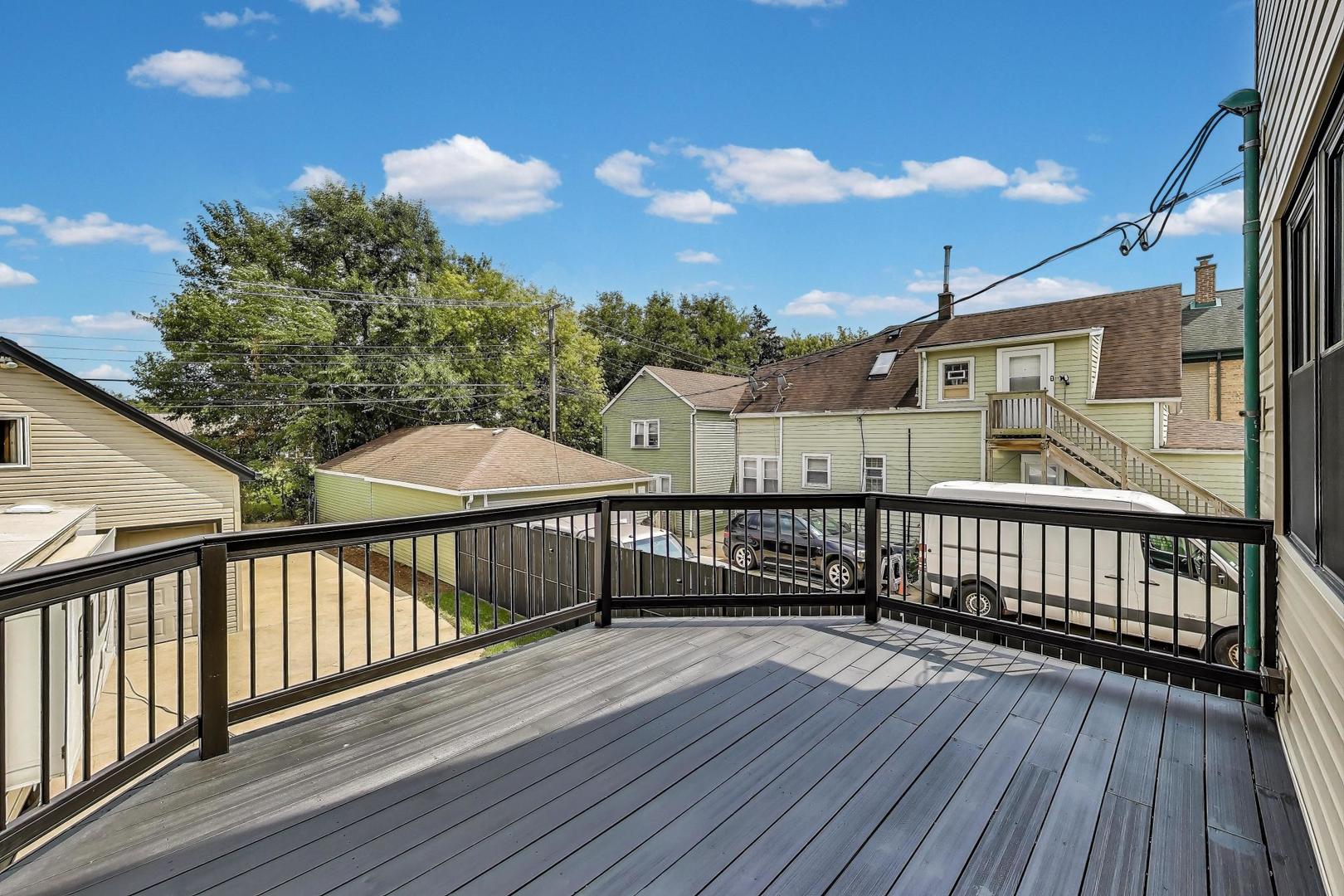 4305 N Mobile Avenue, Chicago, IL 60634