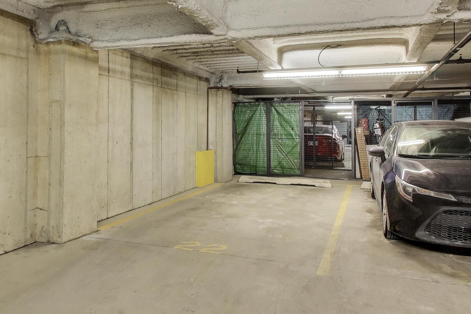 1650 Riverwoods Drive #706, Melrose Park, IL 60160