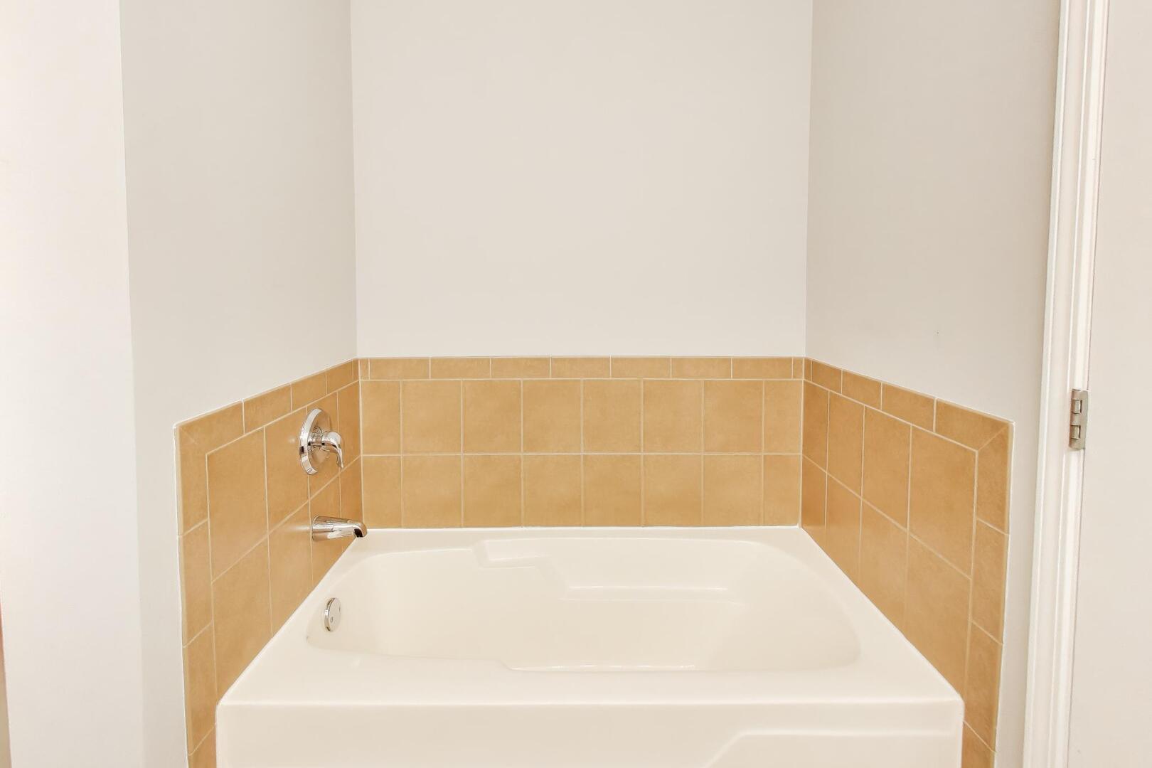 1650 Riverwoods Drive #706, Melrose Park, IL 60160