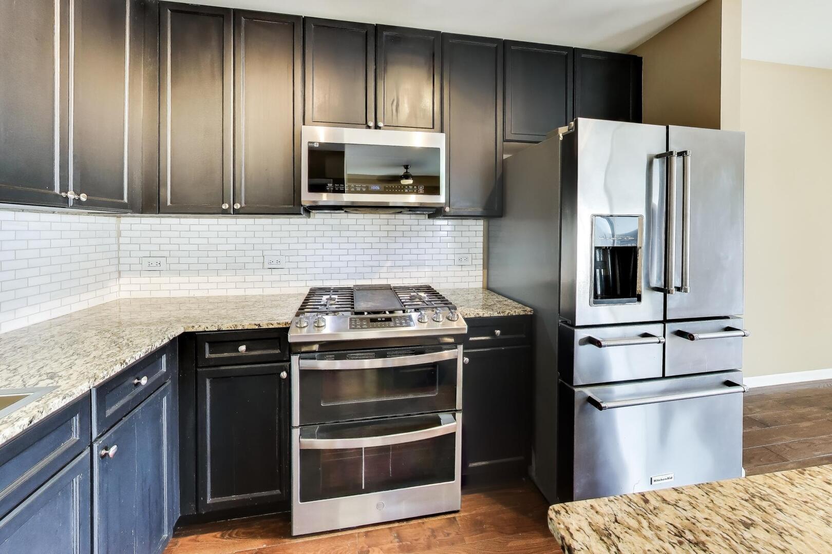 1650 Riverwoods Drive #706, Melrose Park, IL 60160