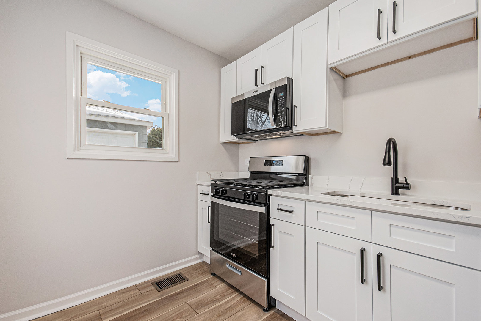 512 Sehring Street, Joliet, IL 60436