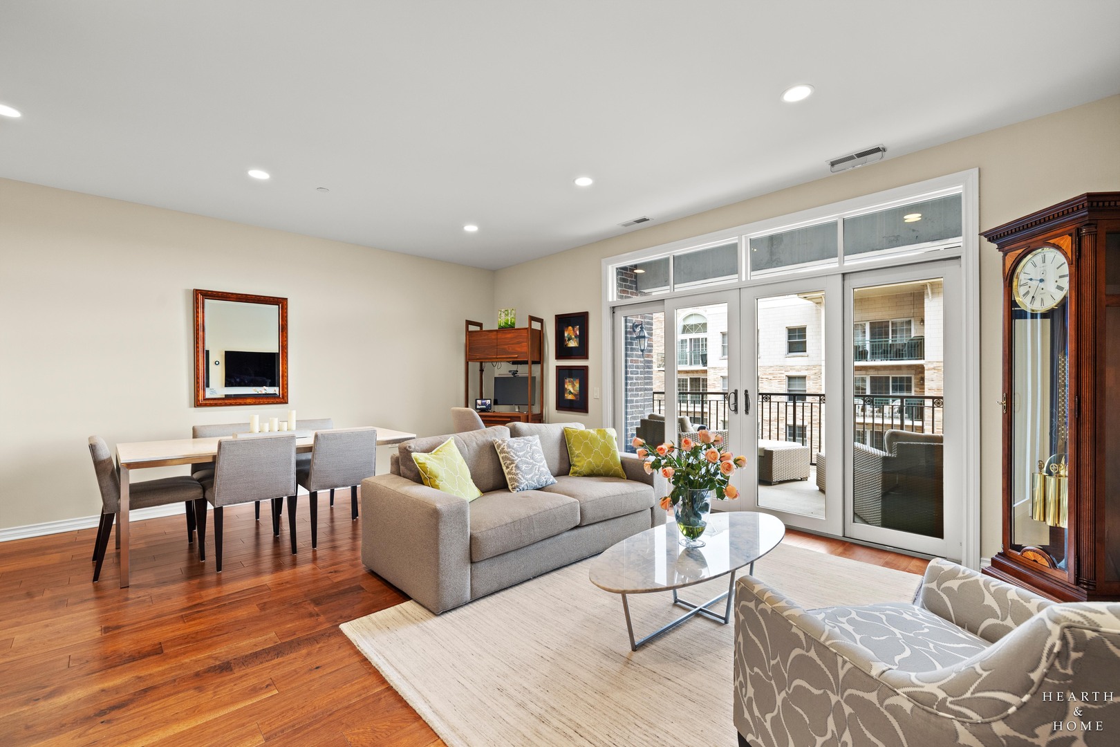 151 W Wing Street #601, Arlington Heights, IL 60005